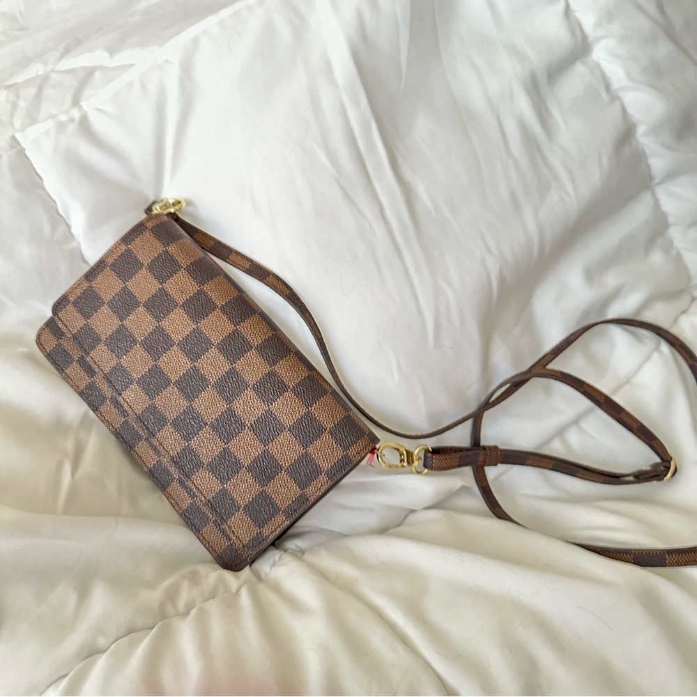 Checker purse / wristlet moving sale